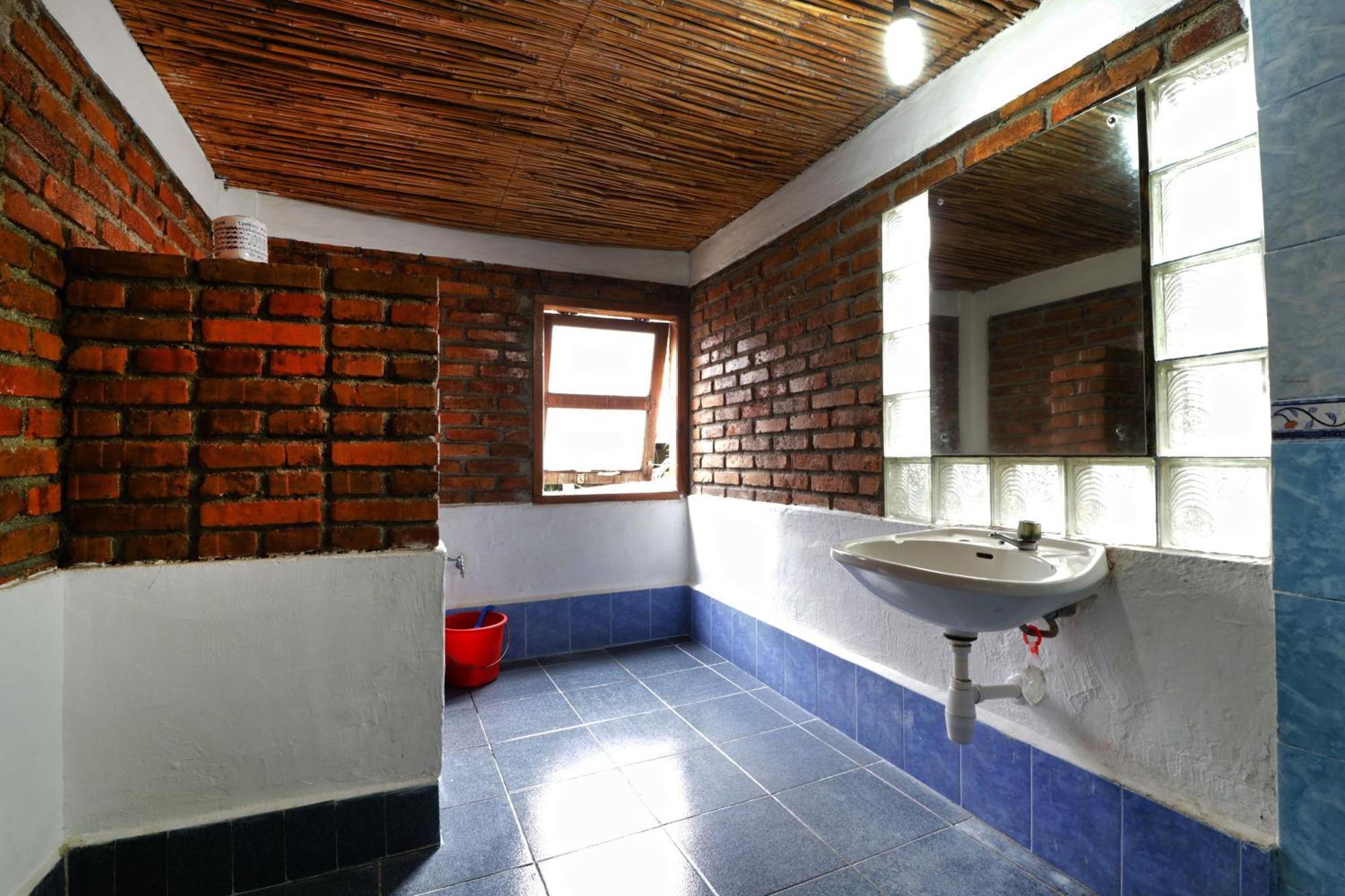 Bagus Bay Homestay Tuk Tuk Buitenkant foto