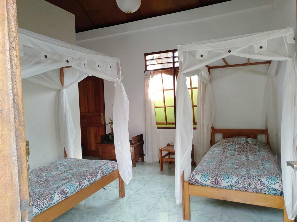 Bagus Bay Homestay Tuk Tuk Buitenkant foto