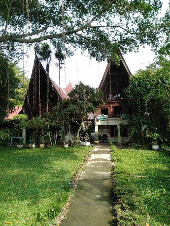 Bagus Bay Homestay Tuk Tuk Buitenkant foto