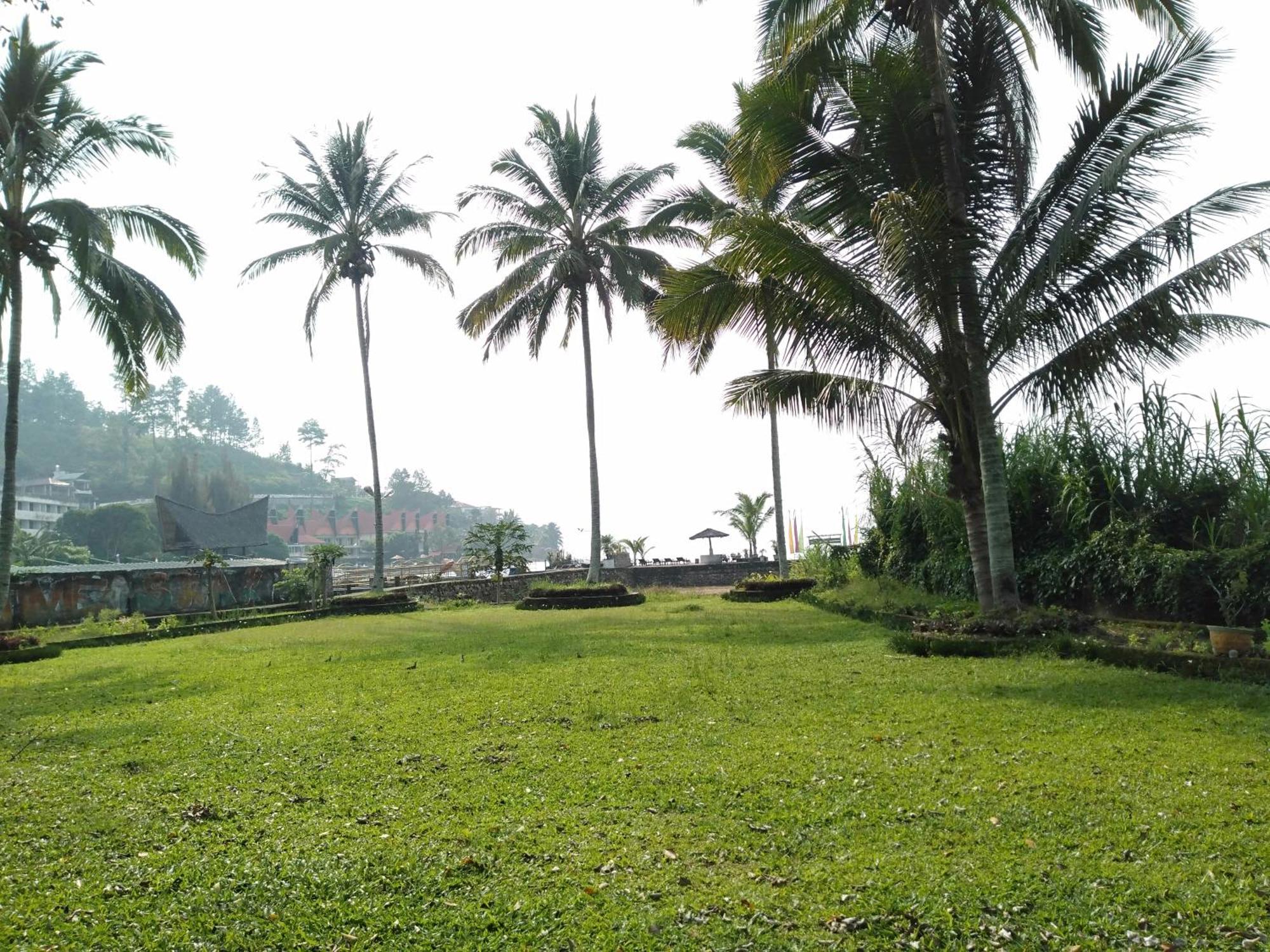Bagus Bay Homestay Tuk Tuk Buitenkant foto