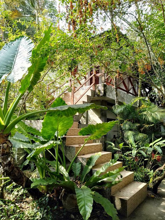 Bagus Bay Homestay Tuk Tuk Buitenkant foto