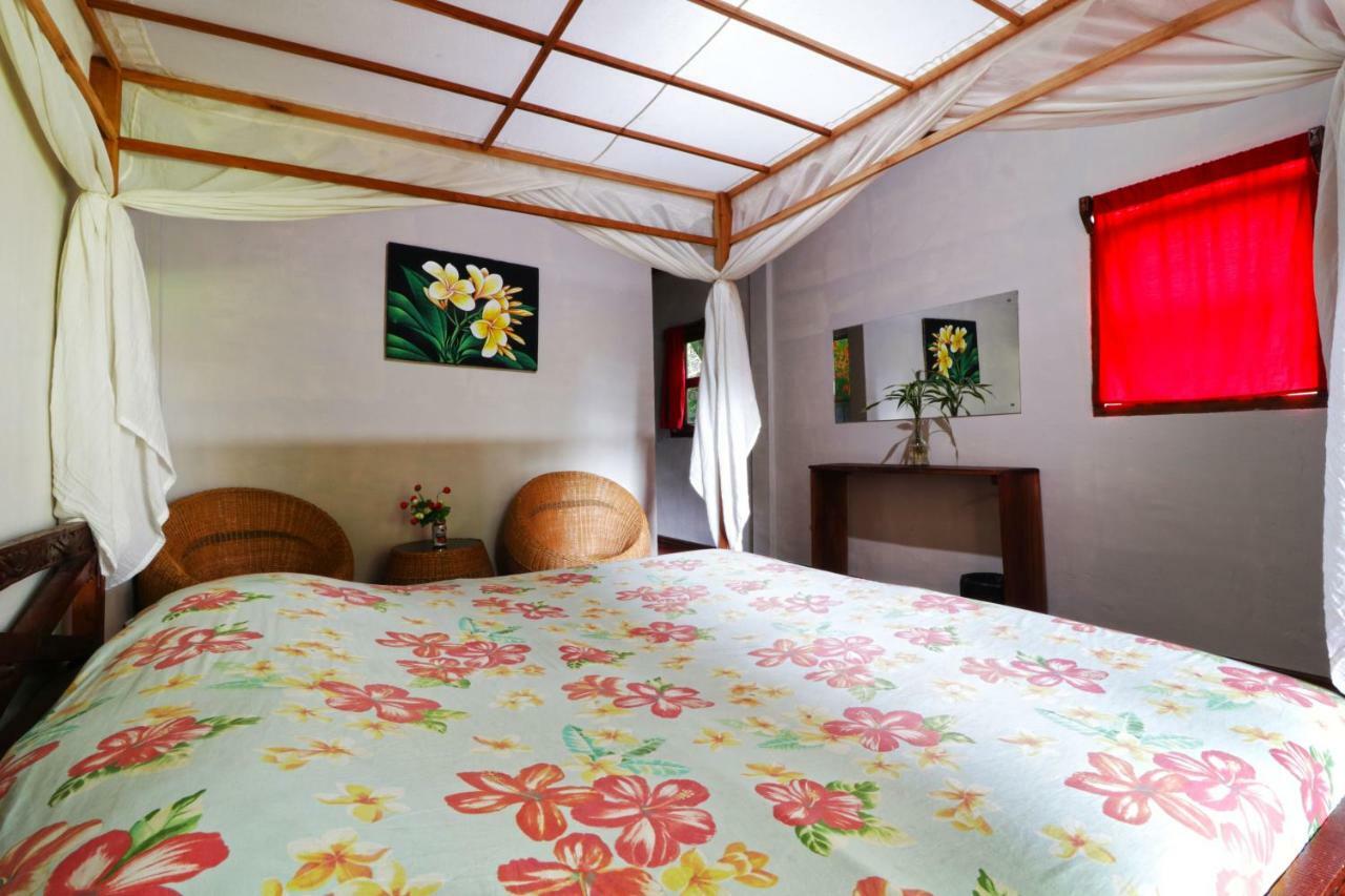 Bagus Bay Homestay Tuk Tuk Buitenkant foto