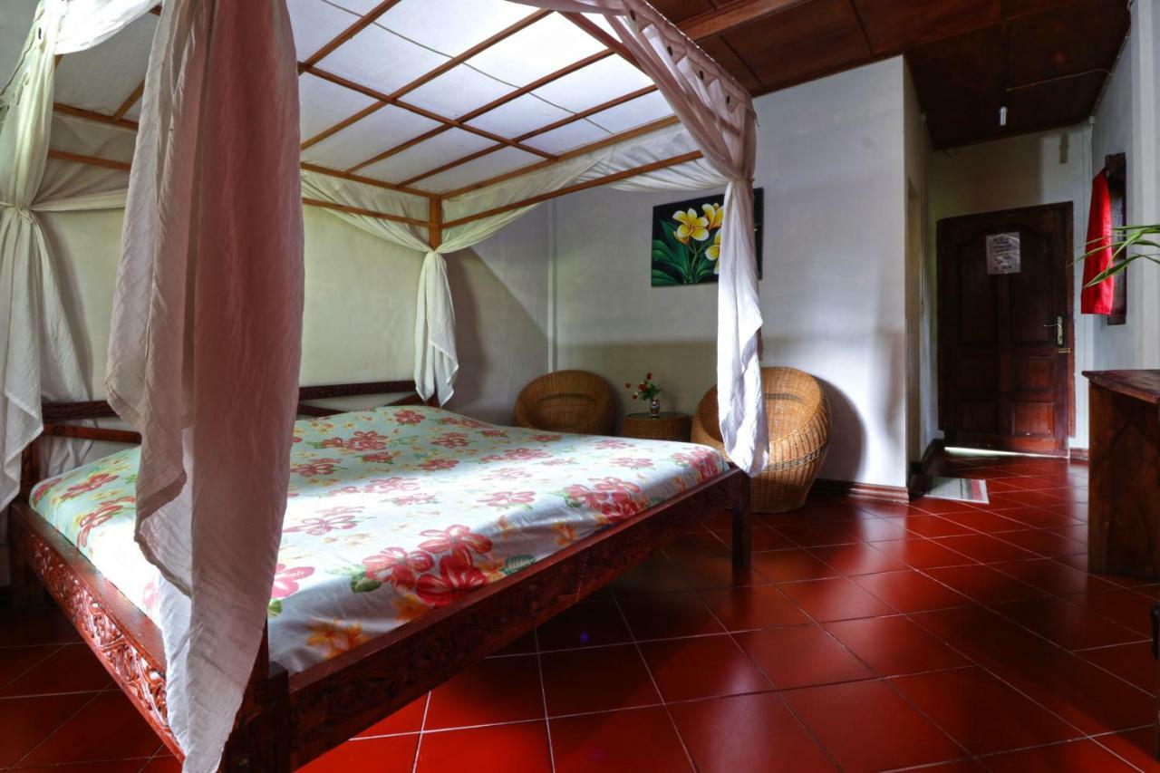 Bagus Bay Homestay Tuk Tuk Buitenkant foto