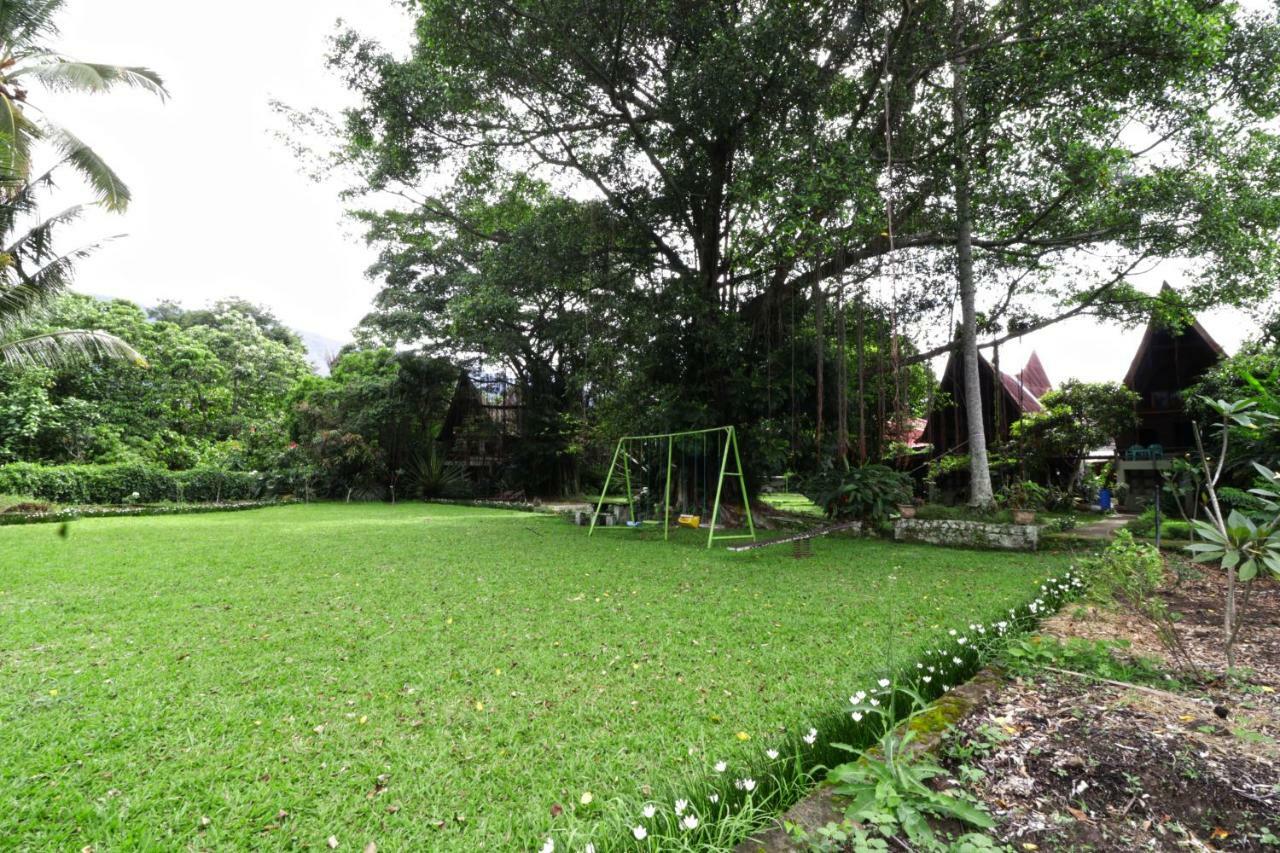 Bagus Bay Homestay Tuk Tuk Buitenkant foto