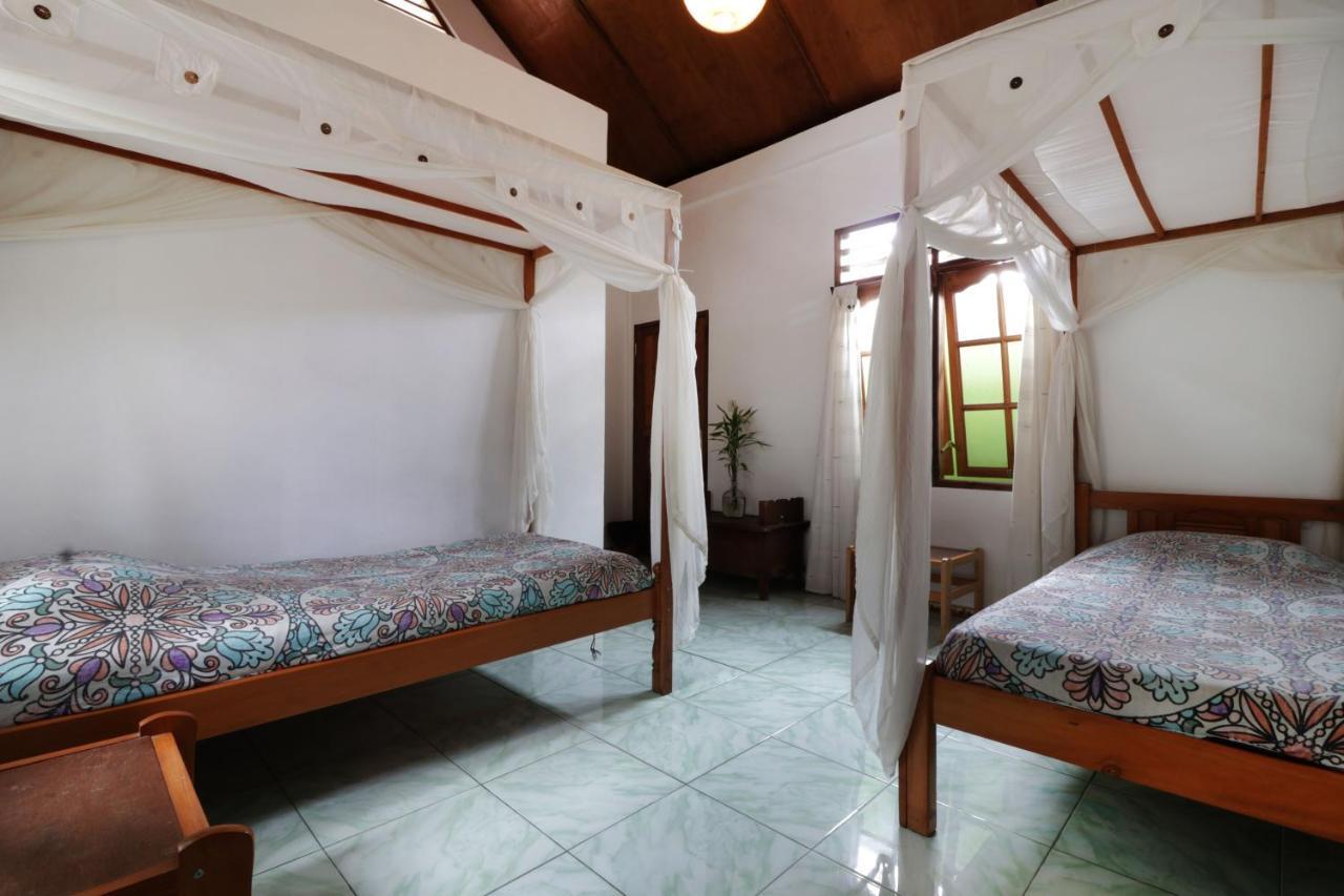 Bagus Bay Homestay Tuk Tuk Buitenkant foto
